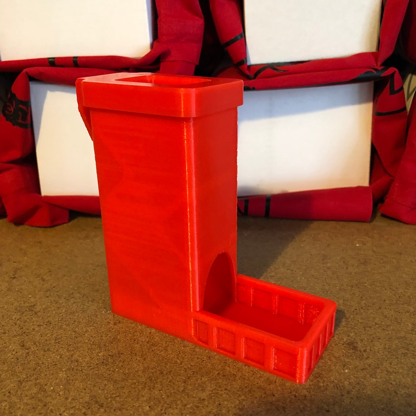 DM Mini D20 Dice Tower - Clips to DM Screen